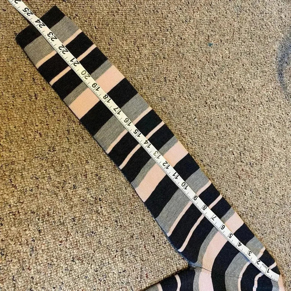 Banana Republic Merino Wool Turtle Neck Striped Soft Cozy Sweater Women Size M - Picture 3 of 6